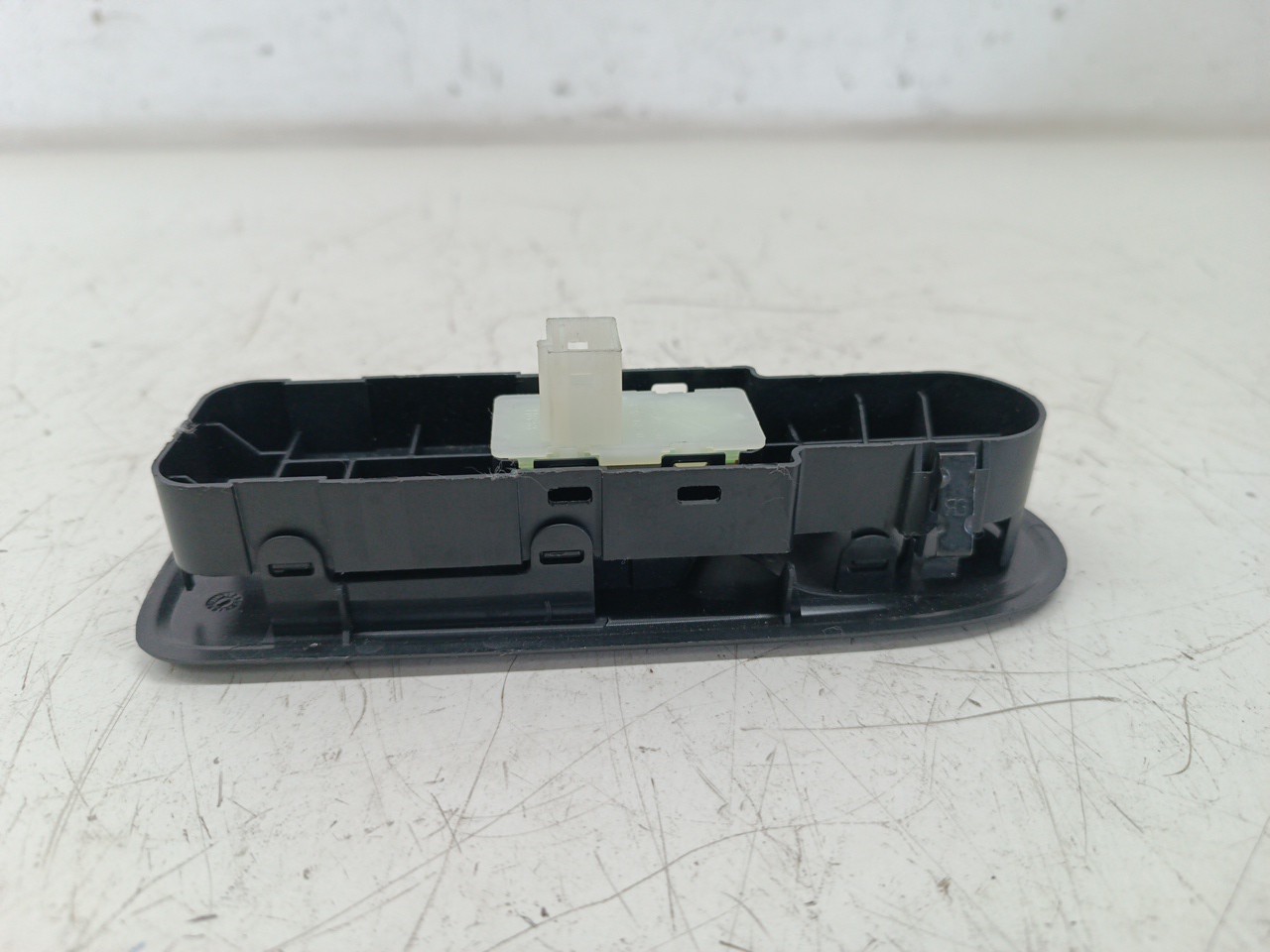 Comutador de vidro frente direito PEUGEOT 508 SW I (8E_) | 10 - 18 Imagem-1