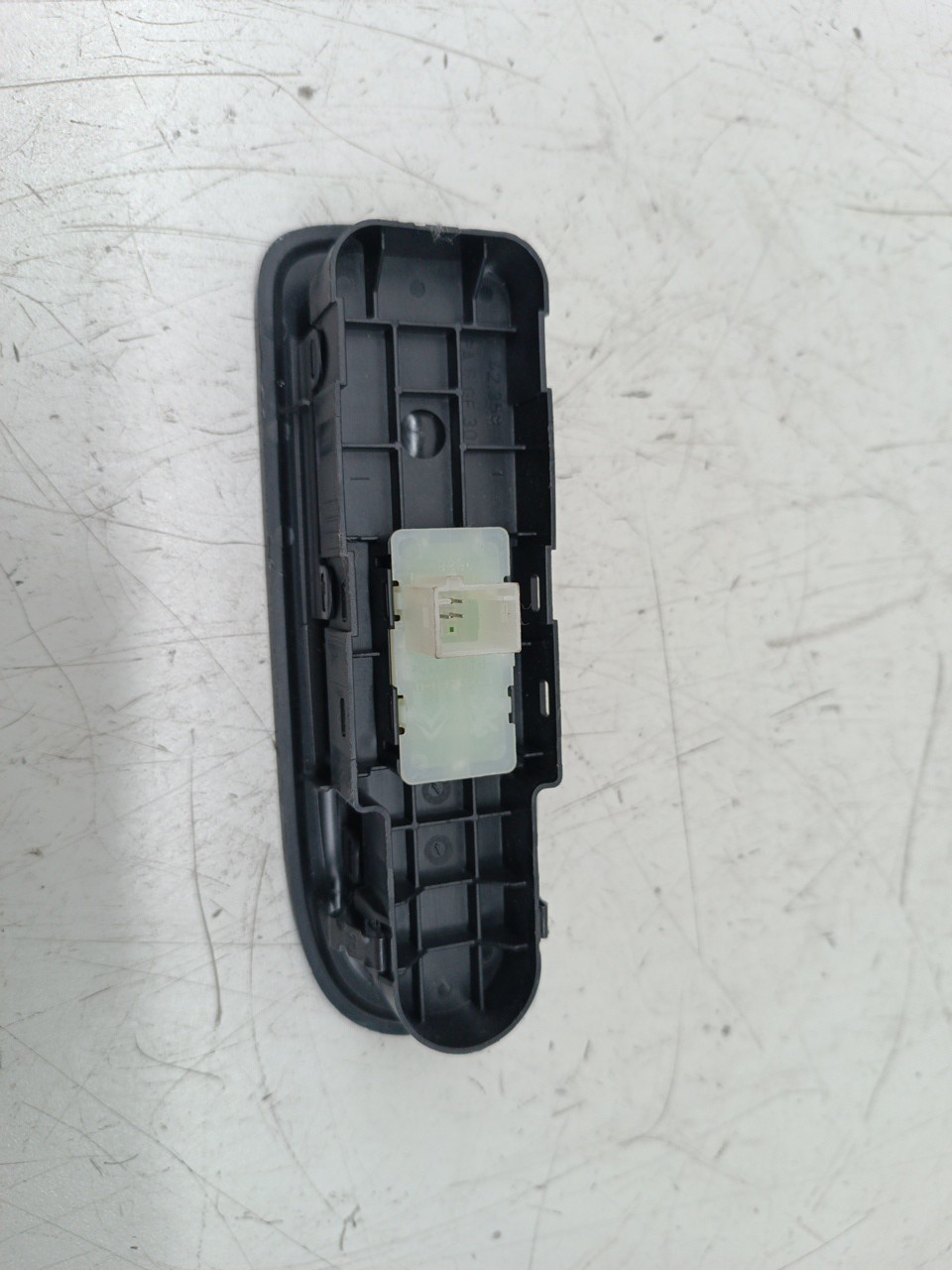 Comutador de vidro frente direito PEUGEOT 508 SW I (8E_) | 10 - 18 Imagem-2
