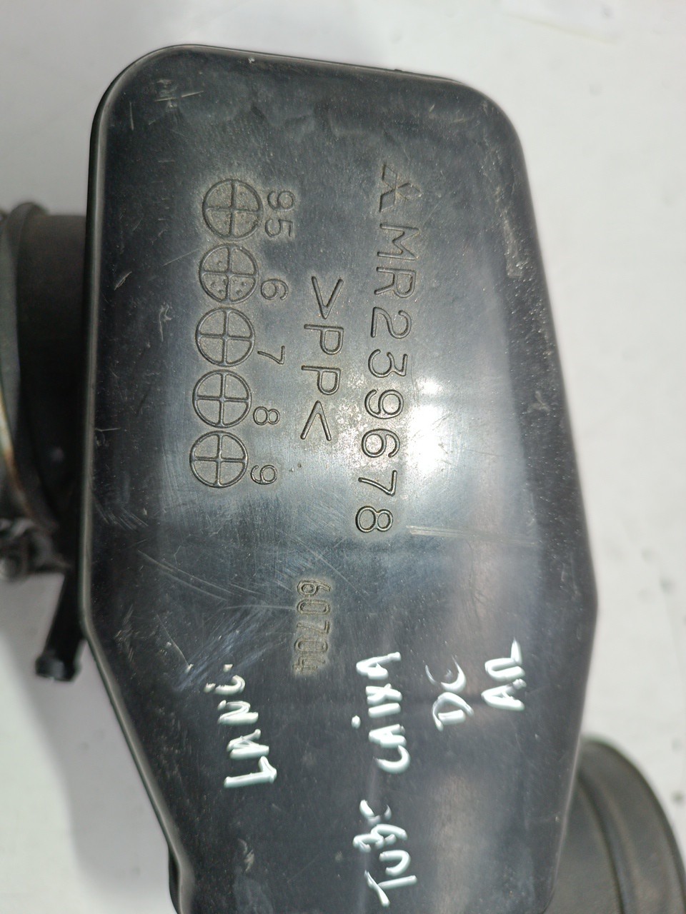 Ressonador de caixa de filtro de ar MITSUBISHI LANCER VI (CJ_, CP_) | 95 - 03 Imagem-1