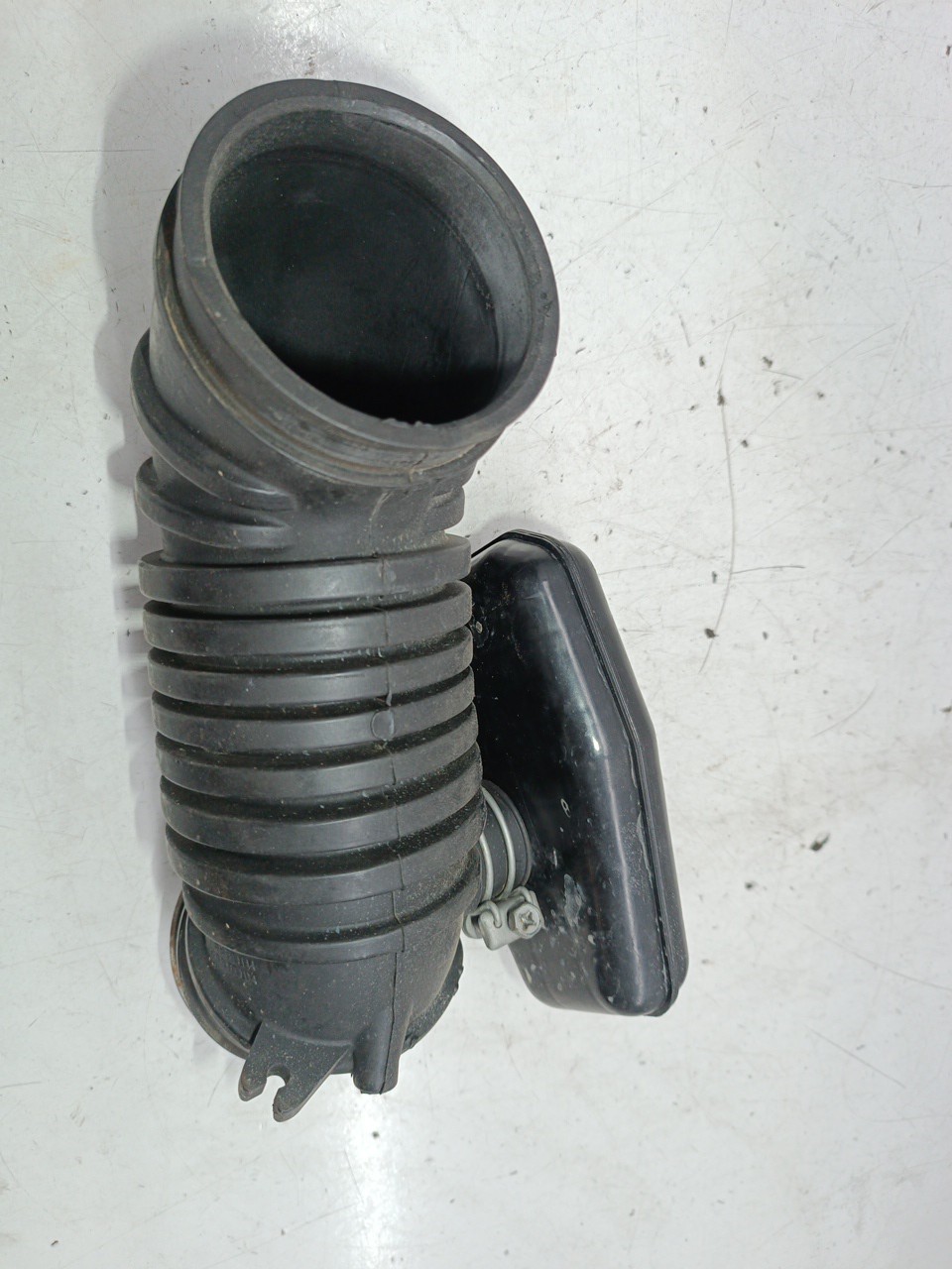 Ressonador de caixa de filtro de ar MITSUBISHI LANCER VI (CJ_, CP_) | 95 - 03 Imagem-3