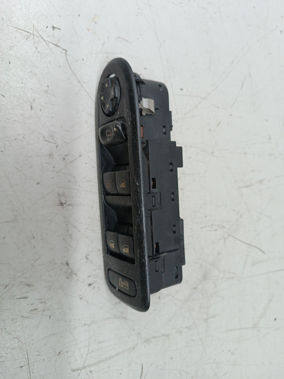 Comutador de vidro frente esquerdo PEUGEOT 508 I (8D_) | 10 - 18 Imagem-3