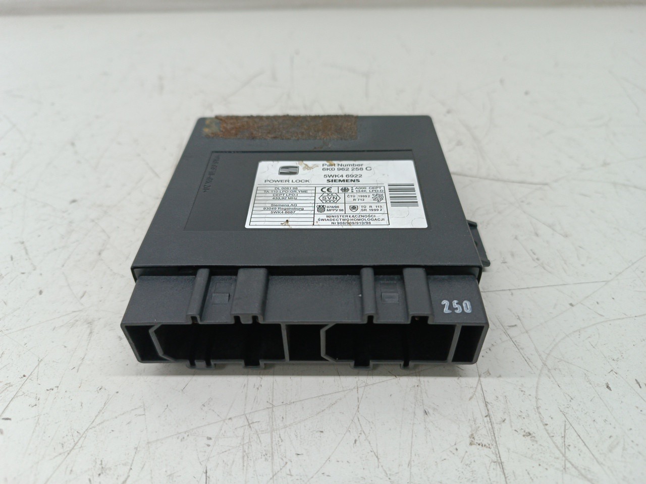 Centralina do Fecho Central SEAT CORDOBA Vario (6K5) | 99 - 02 Imagem-4