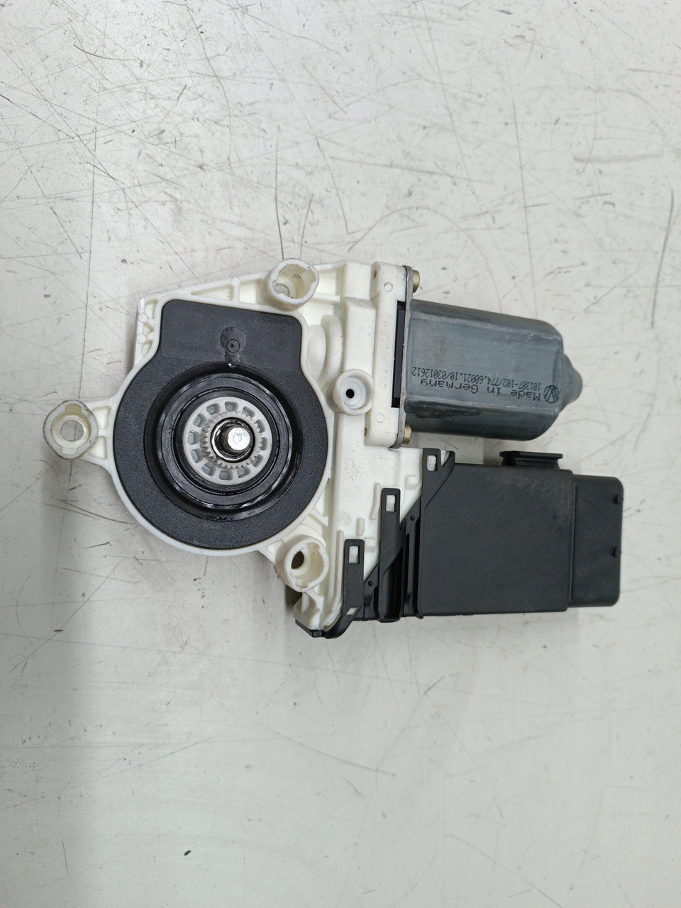 Motor de vidro frente direito VOLKSWAGEN NEW BEETLE (9C1, 1C1) | 98 - 10 Imagem-1