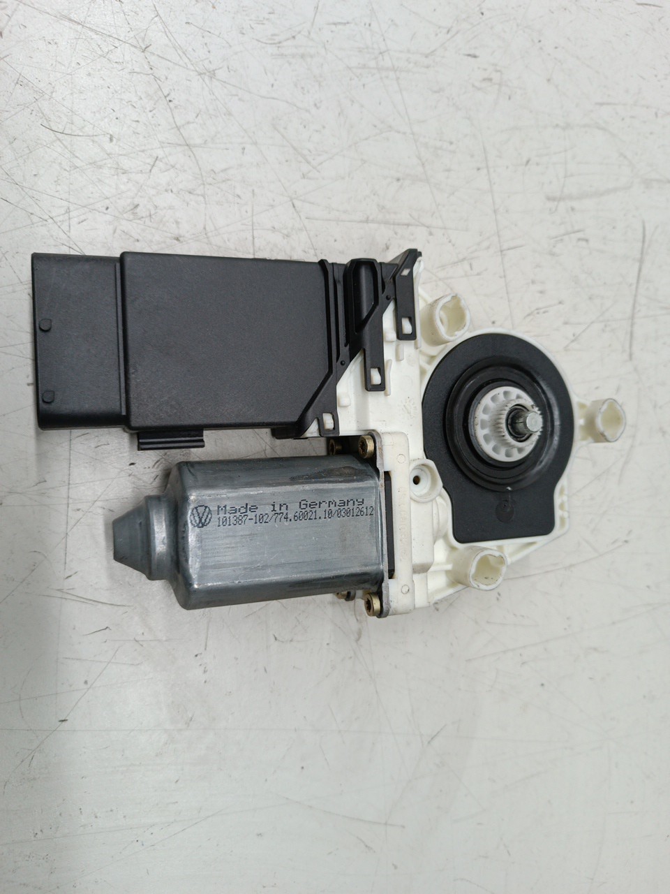 Motor de vidro frente direito VOLKSWAGEN NEW BEETLE (9C1, 1C1) | 98 - 10 Imagem-2