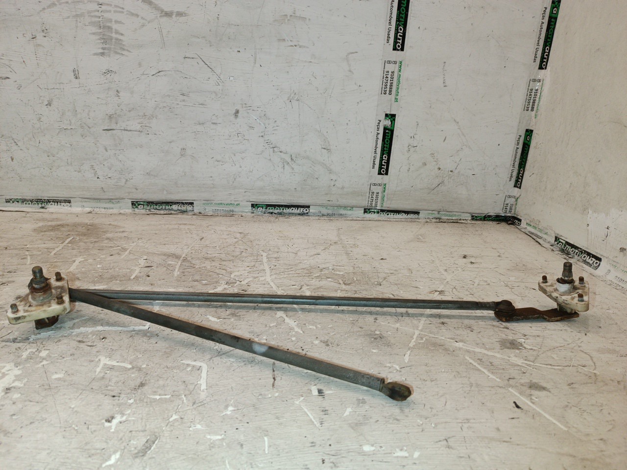 Acabamento de Para-brisas NISSAN PRIMERA Traveller (WP11) | 96 - 02 Imagem-1