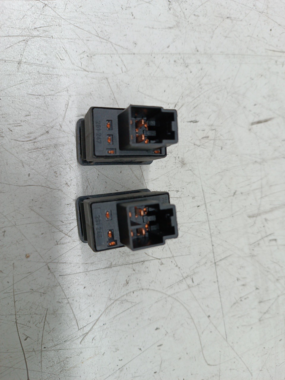 Regulador de aquecimento de banco NISSAN PRIMERA Traveller (WP11) | 96 - 02 Imagem-2