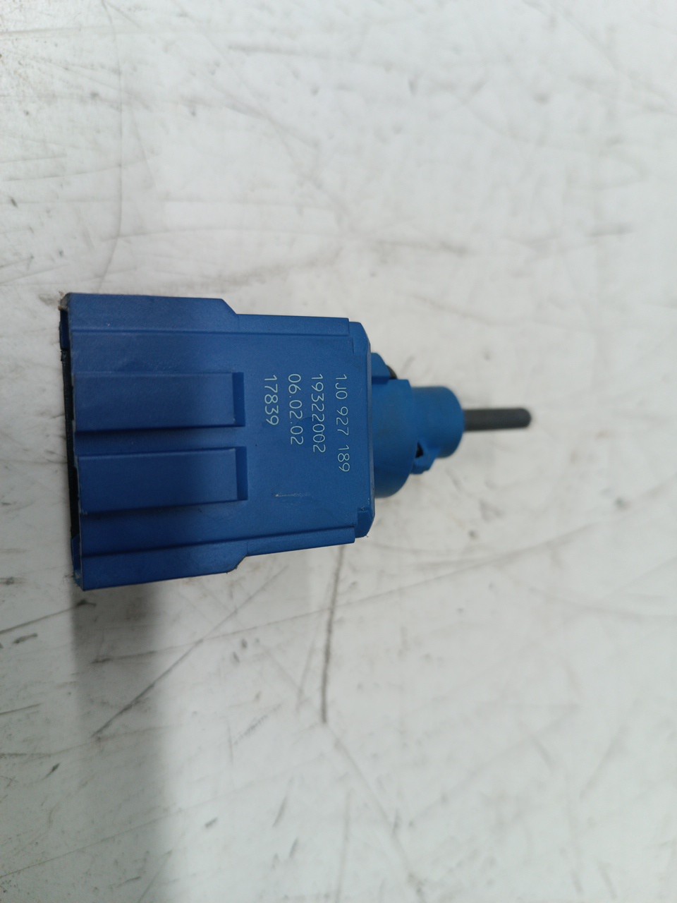 Sensor do pedal de embraiagem VOLKSWAGEN NEW BEETLE (9C1, 1C1) | 98 - 10 Imagem-1