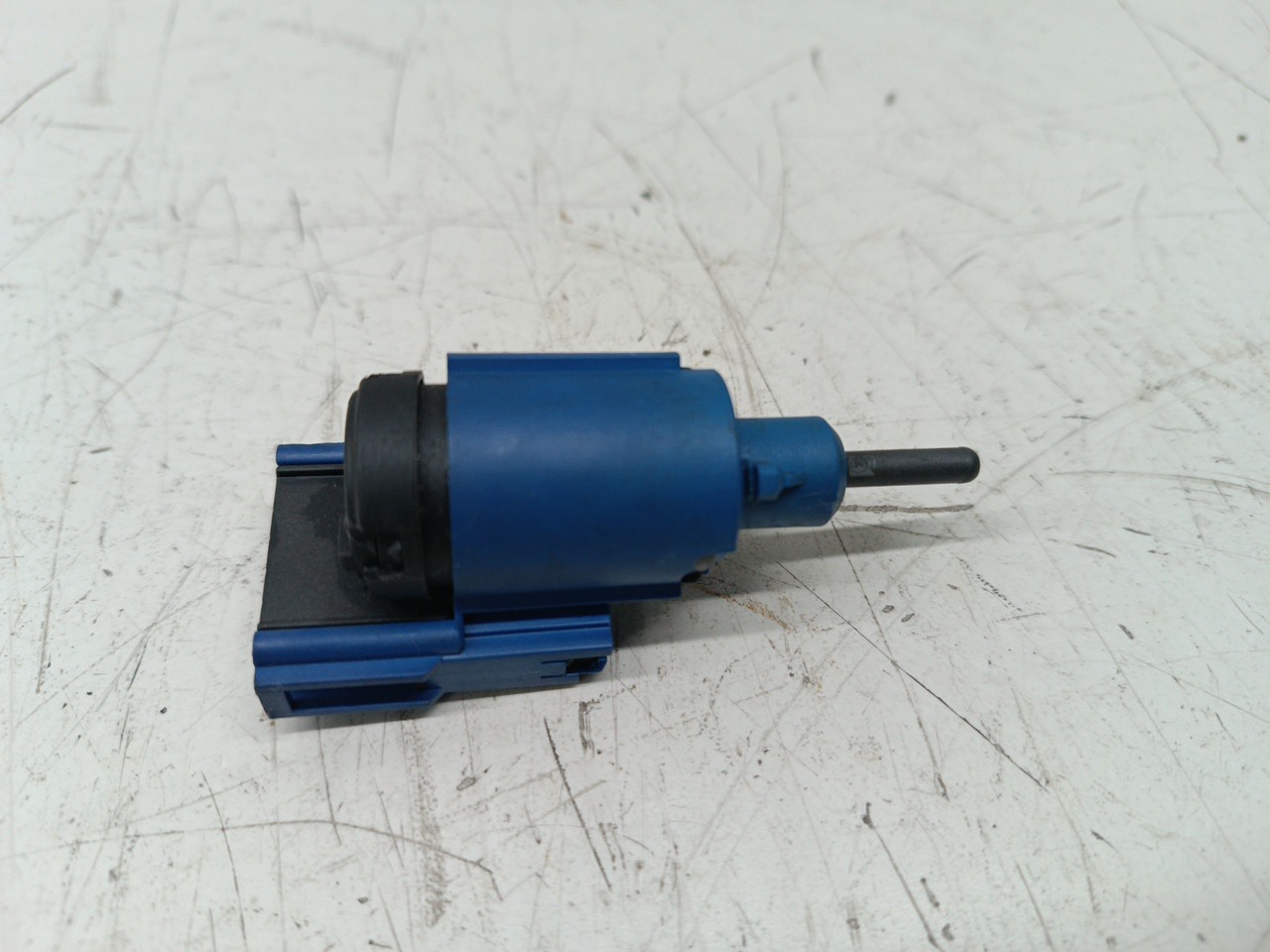 Sensor do pedal de embraiagem VOLKSWAGEN NEW BEETLE (9C1, 1C1) | 98 - 10 Imagem-3