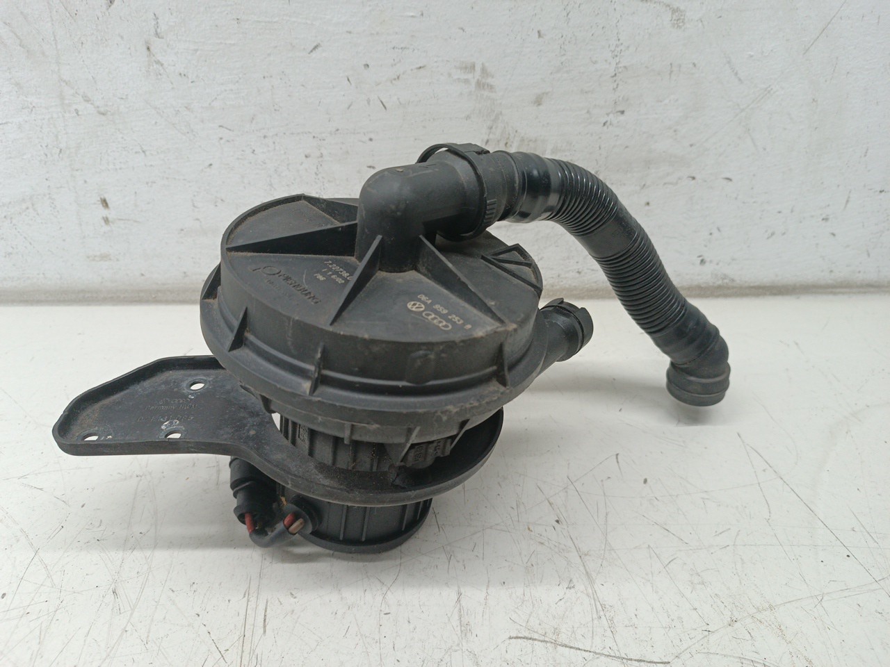 Bomba de ar secundaria VOLKSWAGEN NEW BEETLE (9C1, 1C1) | 98 - 10