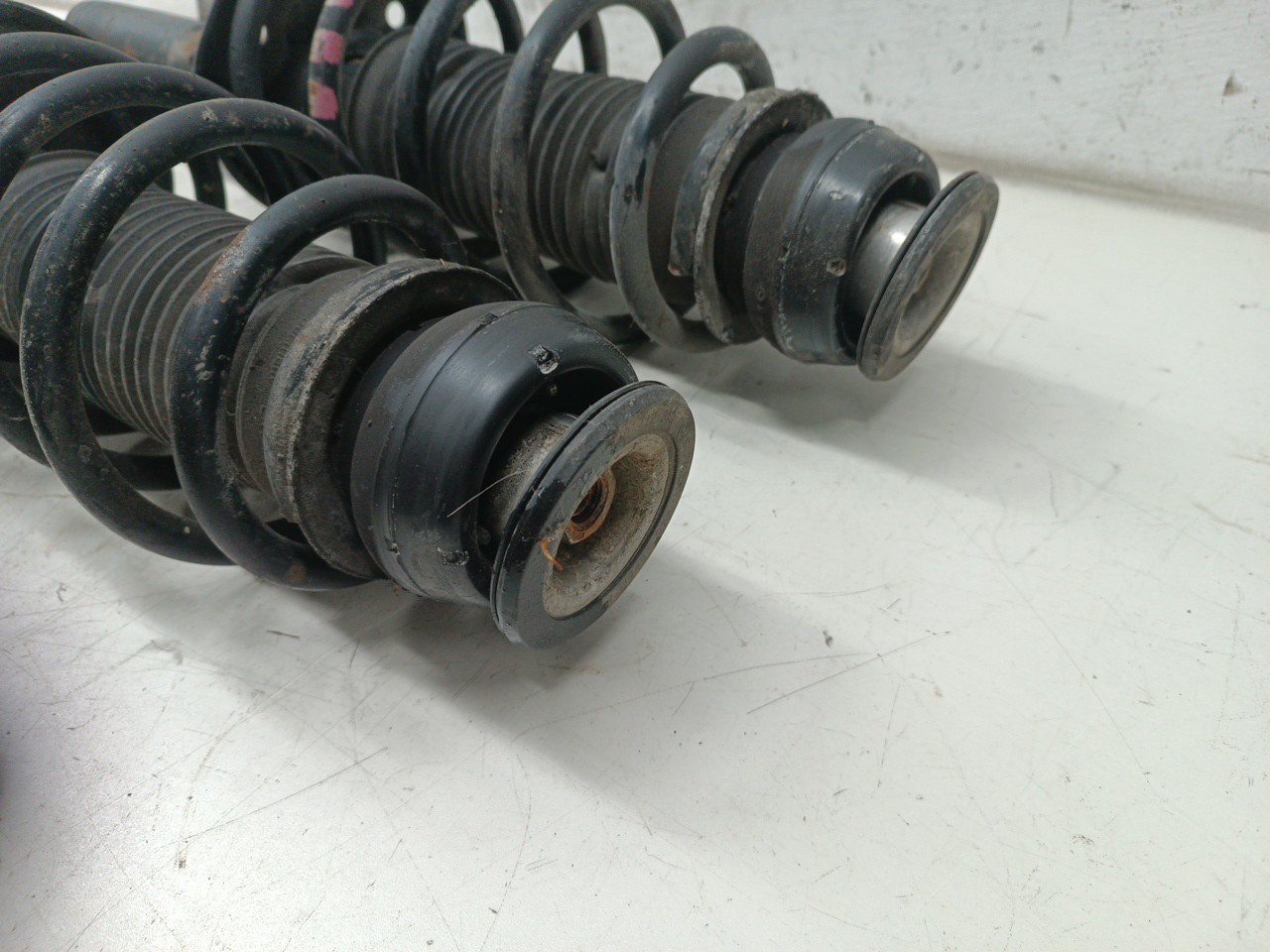 Amortecedores frente direito e esquerdo VOLKSWAGEN NEW BEETLE (9C1, 1C1) | 98 - 10 Imagem-2