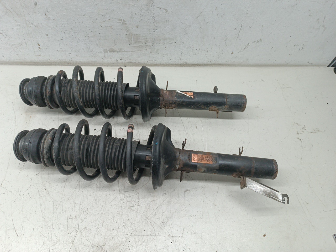 Amortecedores frente direito e esquerdo VOLKSWAGEN NEW BEETLE (9C1, 1C1) | 98 - 10 Imagem-4