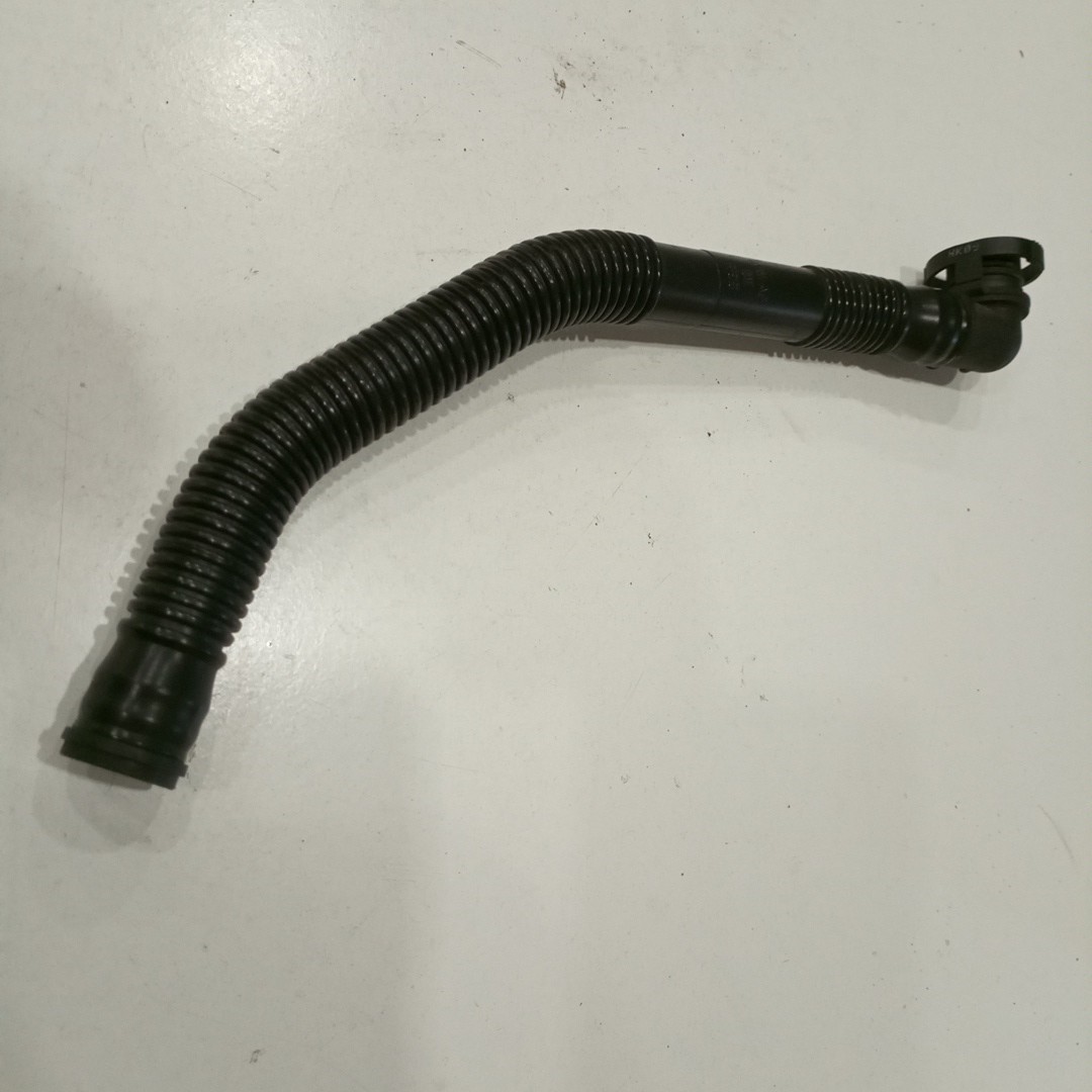Tubo flexível de respiro VOLKSWAGEN GOLF VI (5K1) | 08 - 14