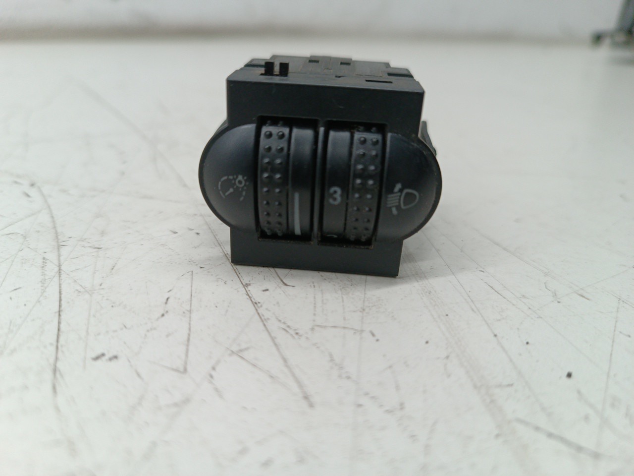Regulador de luzes VOLKSWAGEN PASSAT Variant (3B6) | 00 - 05 Imagem-4