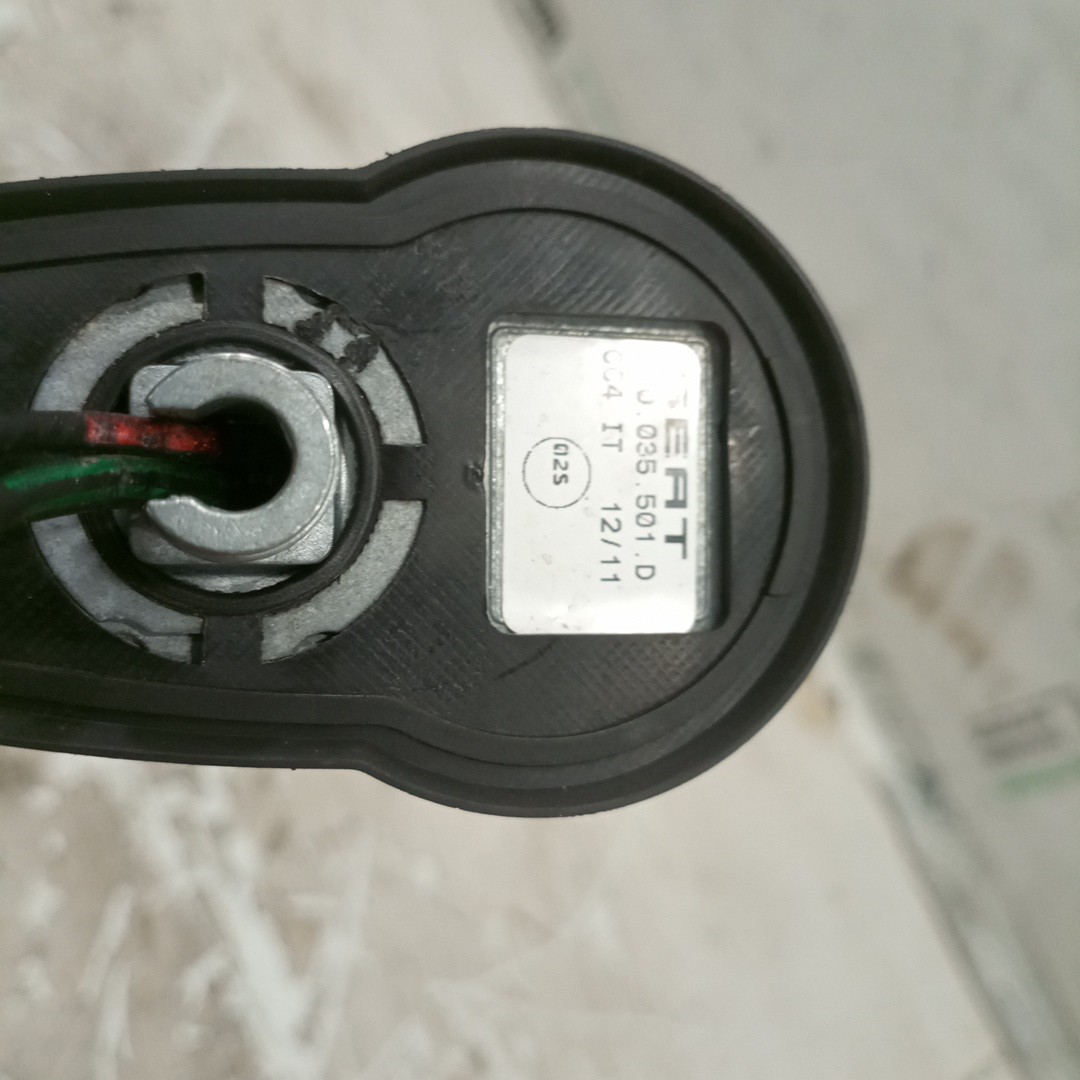 Antena de GPS SEAT ALTEA (5P1) | 04 -  Imagem-3