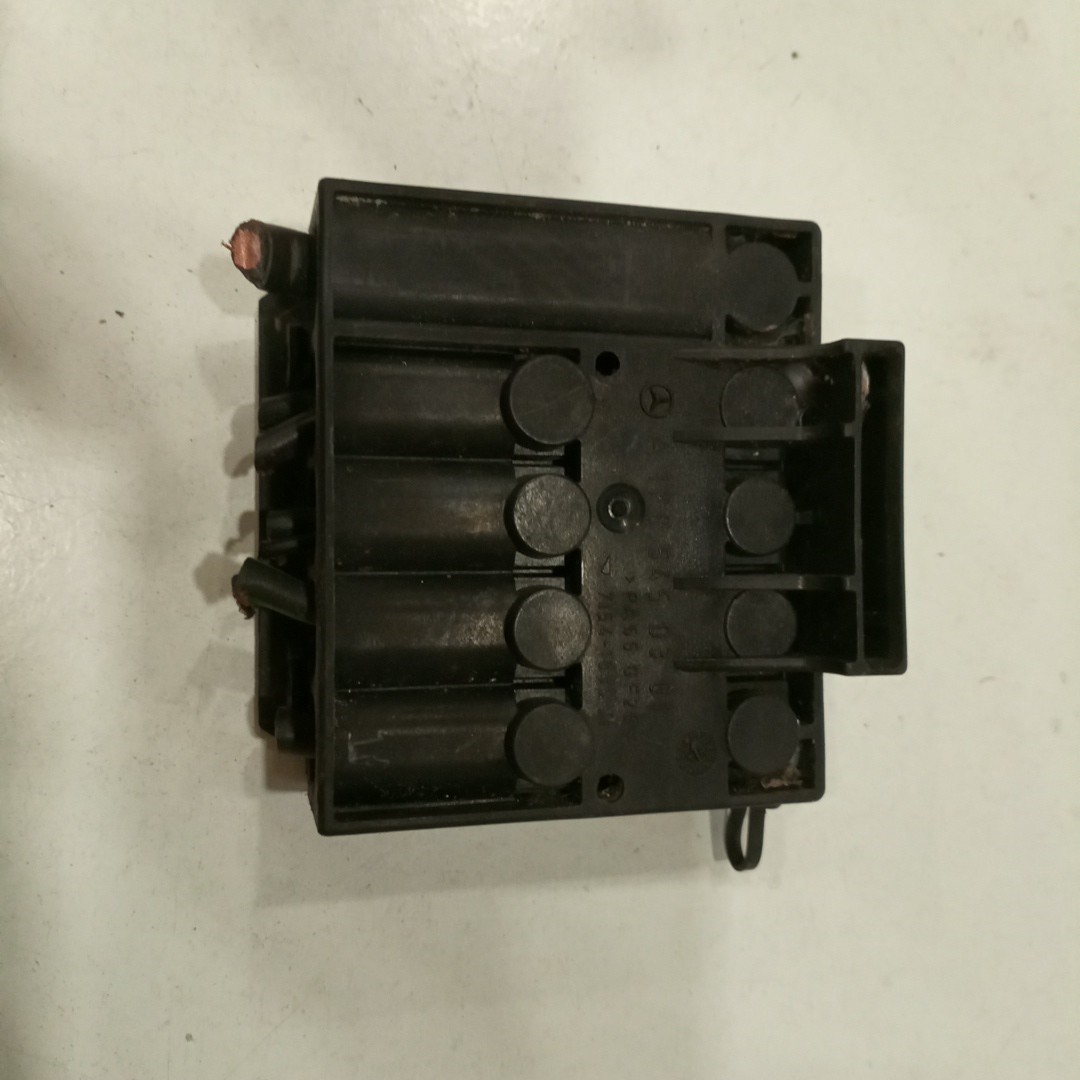 Módulo de fusíveis de bateria MERCEDES-BENZ SLK (R170) | 96 - 04 Imagem-4