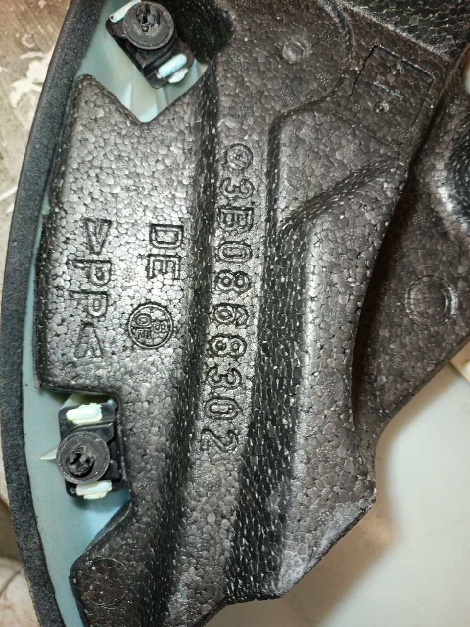 Quartela de porta trás direita VOLKSWAGEN PASSAT Variant (3B5) | 97 - 01 Imagem-2