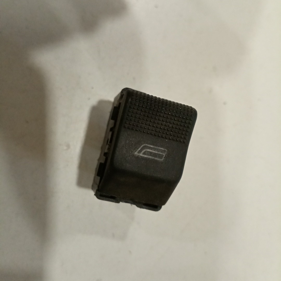 Comutador de vidro frente direito AUDI A4 (8D2, B5) | 94 - 01