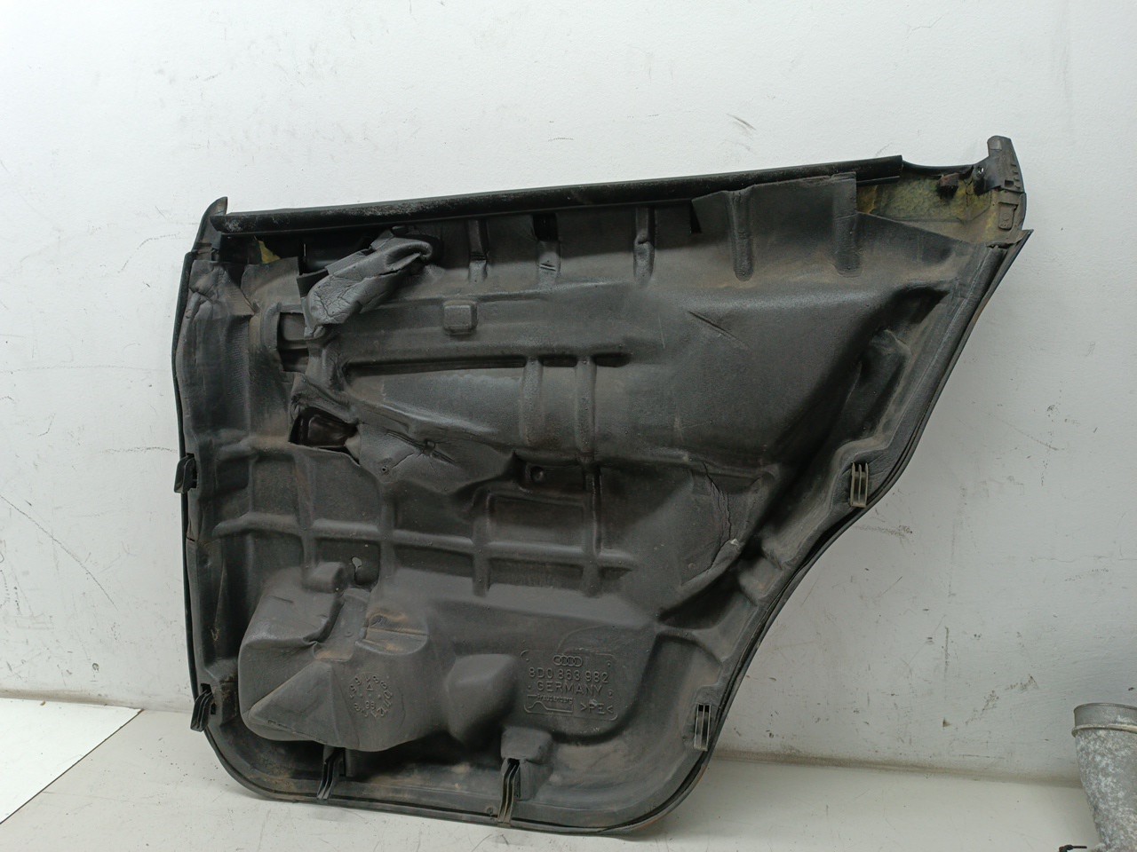 Quartela de porta trás direita AUDI A4 Avant (8D5, B5) | 94 - 02 Imagem-1