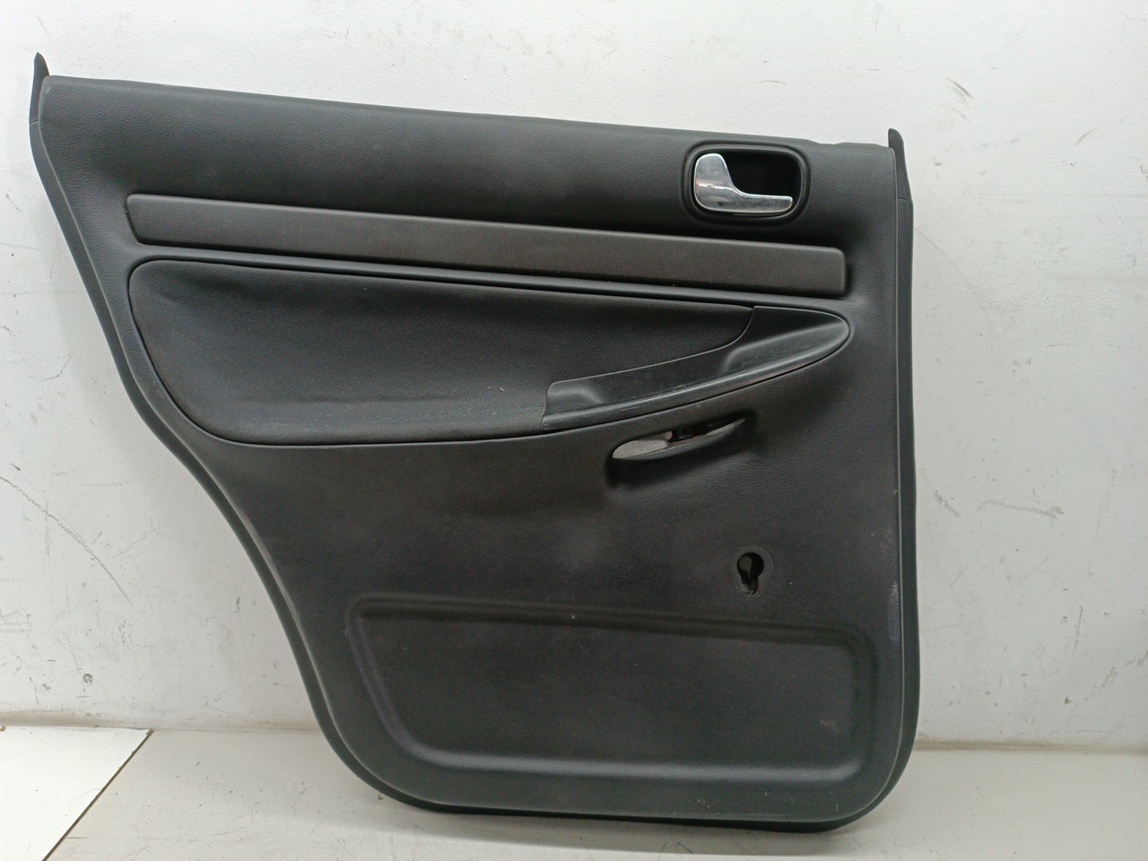 Quartela de porta trás direita AUDI A4 Avant (8D5, B5) | 94 - 02 Imagem-4