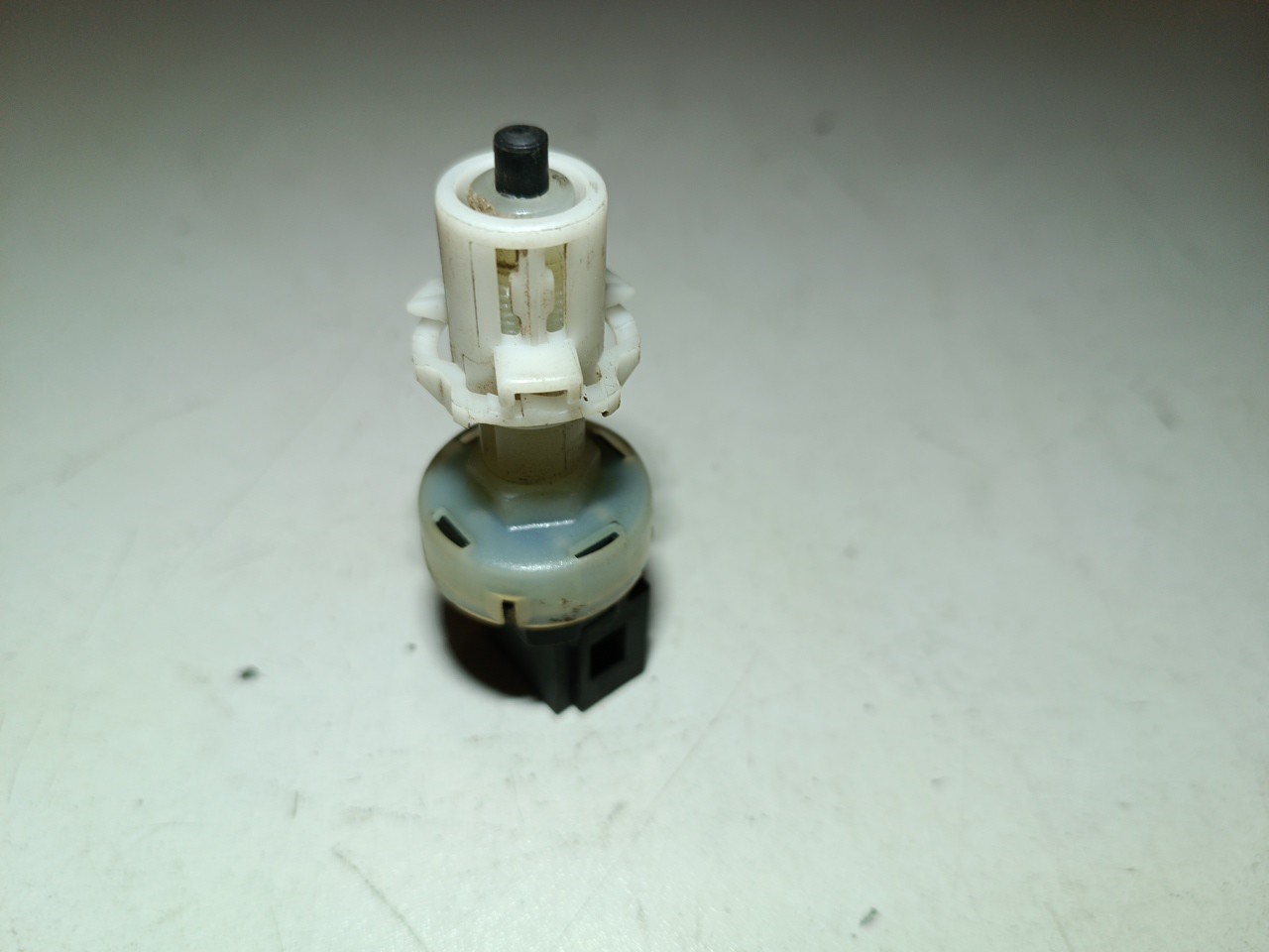 Sensor do pedal de travão FIAT PUNTO (176_) | 93 - 99 Imagem-2