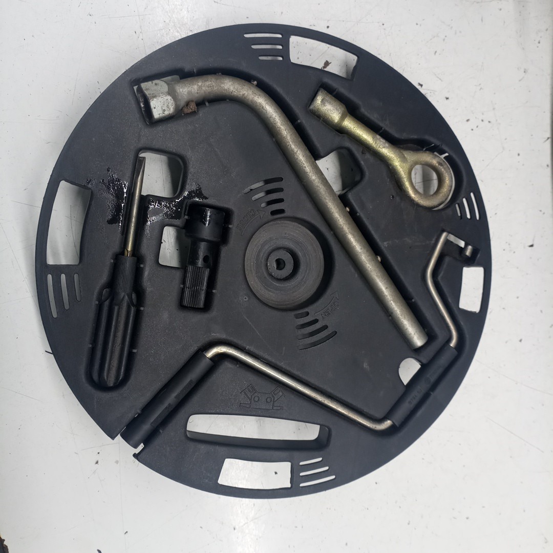 Kit pneu suplente FIAT PUNTO (176_) | 93 - 99 Imagem-1