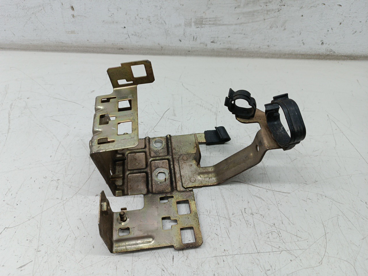 Placa de suporte de fusíveis FIAT PUNTO (176_) | 93 - 99