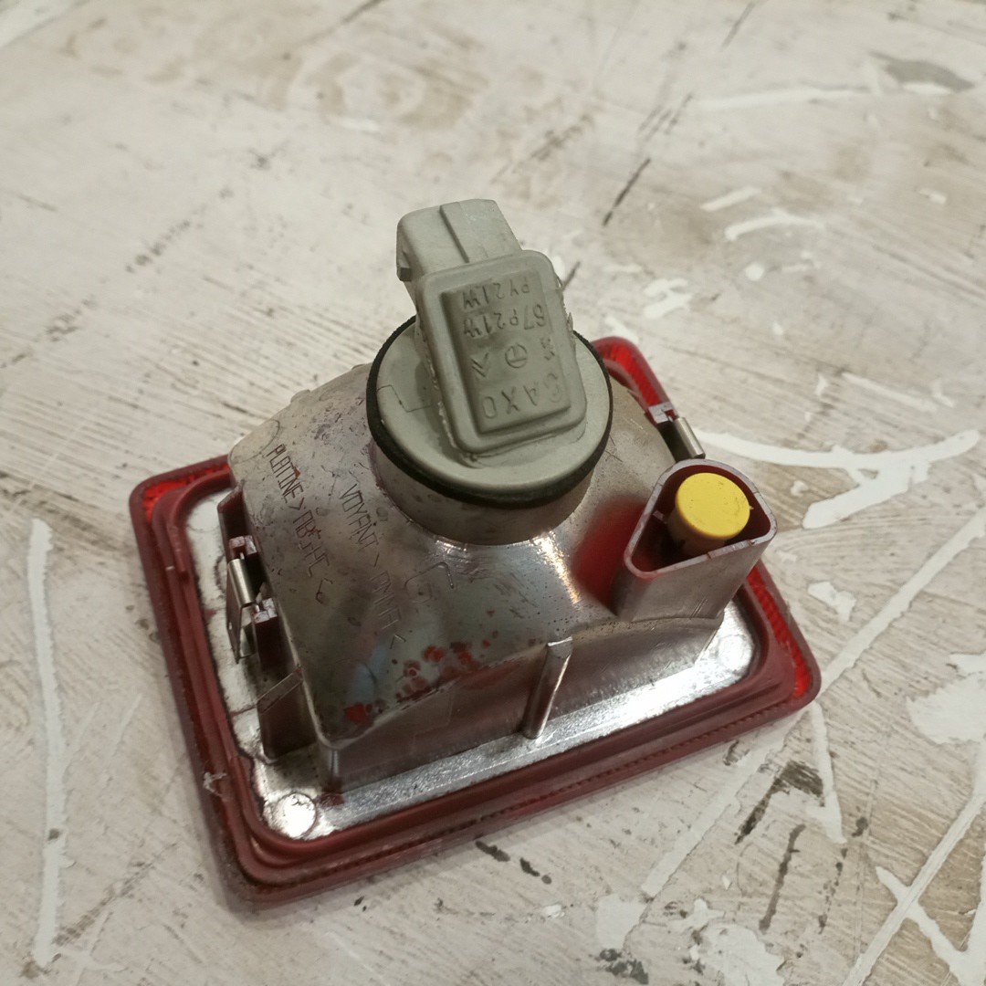 Farol de Nevoeiro PEUGEOT 407 SW (6E_) | 04 - 11 Imagem-3