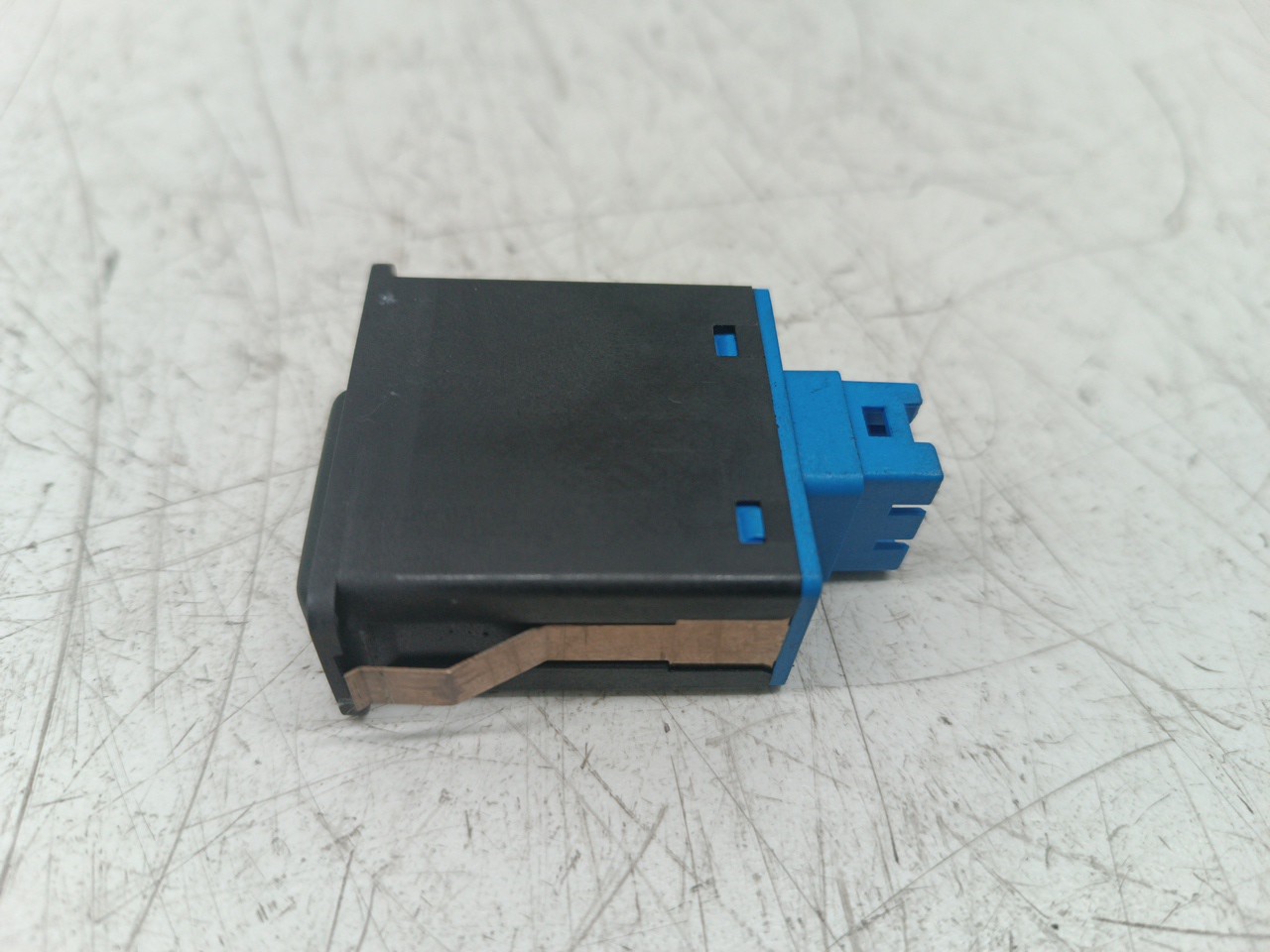 Botão de controlo de tração BMW 3 Compact (E36) | 94 - 00 Imagem-1