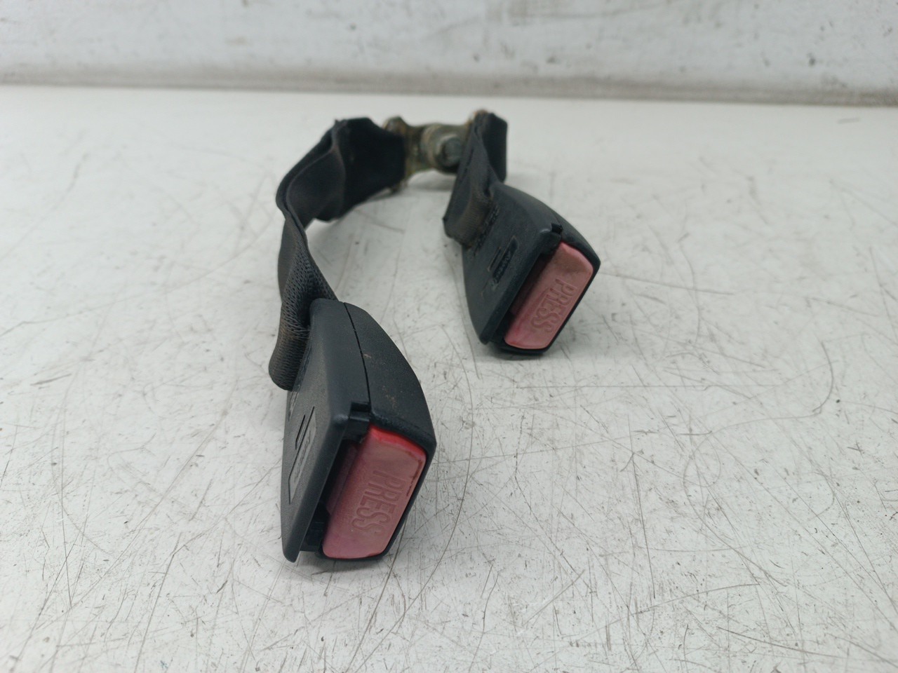 Encaixe cinto traseiro BMW 3 Compact (E36) | 94 - 00
