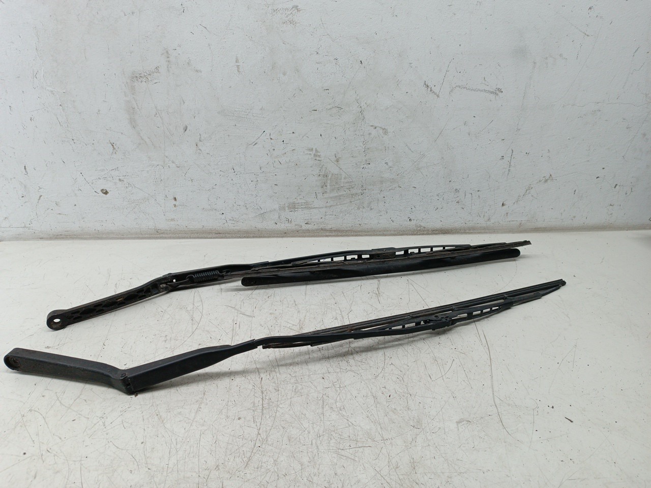 Braços das escovas frente BMW 3 Compact (E36) | 94 - 00