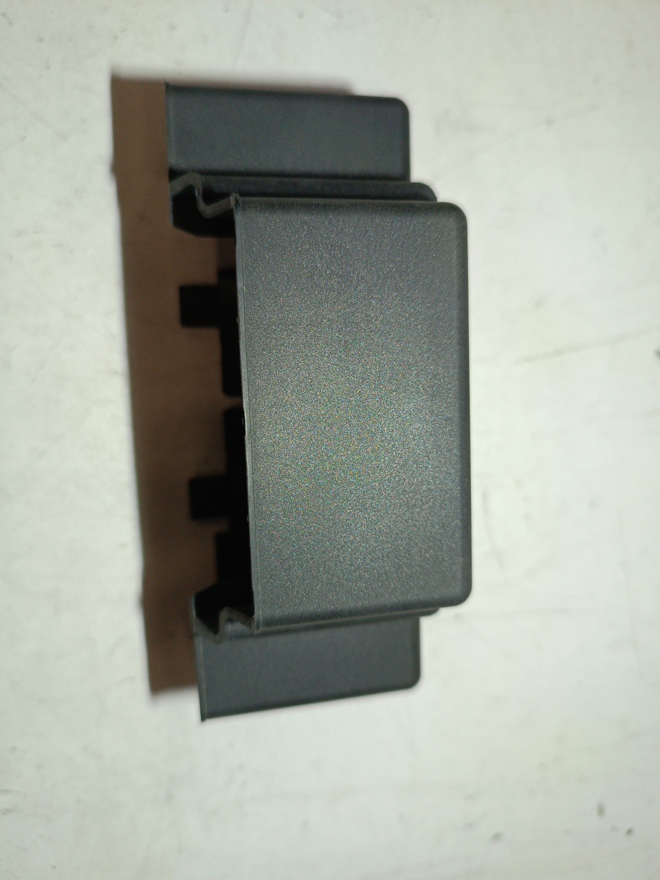 Tampa de caixa de fusiveis VAUXHALL ZAFIRA II (B) (A05) | 05 - 14 Imagem-3