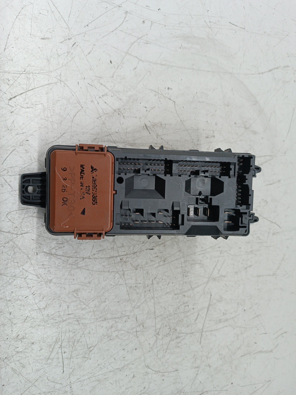 Unidade de control MITSUBISHI SPACE STAR Veículo multiuso (DG_A) | 98 - 04 Imagem-4