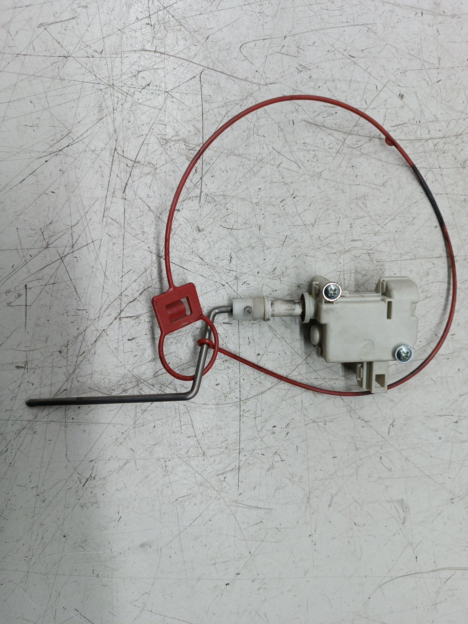 Fecho de deposito de combustível AUDI A4 Avant (8E5, B6) | 00 - 05 Imagem-2