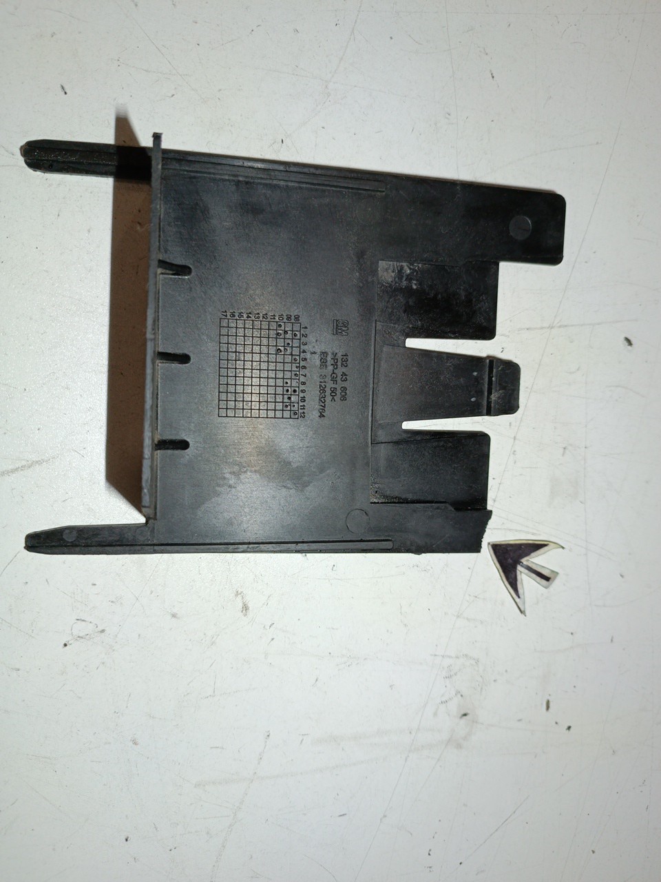 Tampa de bateria OPEL INSIGNIA A (G09) | 08 - 17