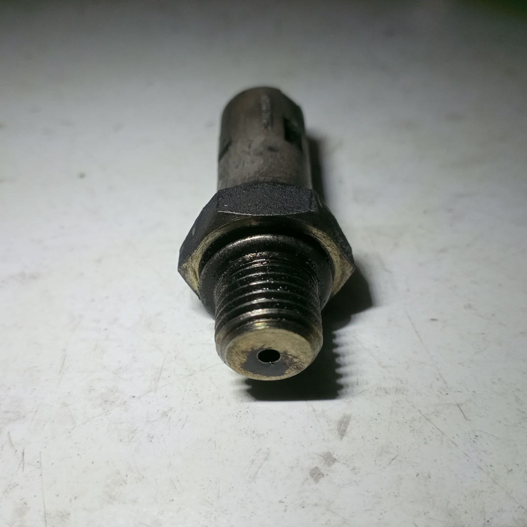 Sensor de Pressão do Óleo RENAULT CLIO II (BB_, CB_) | 98 -  Imagem-1