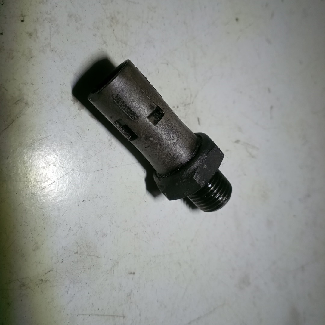 Sensor de Pressão do Óleo RENAULT CLIO II (BB_, CB_) | 98 -  Imagem-3