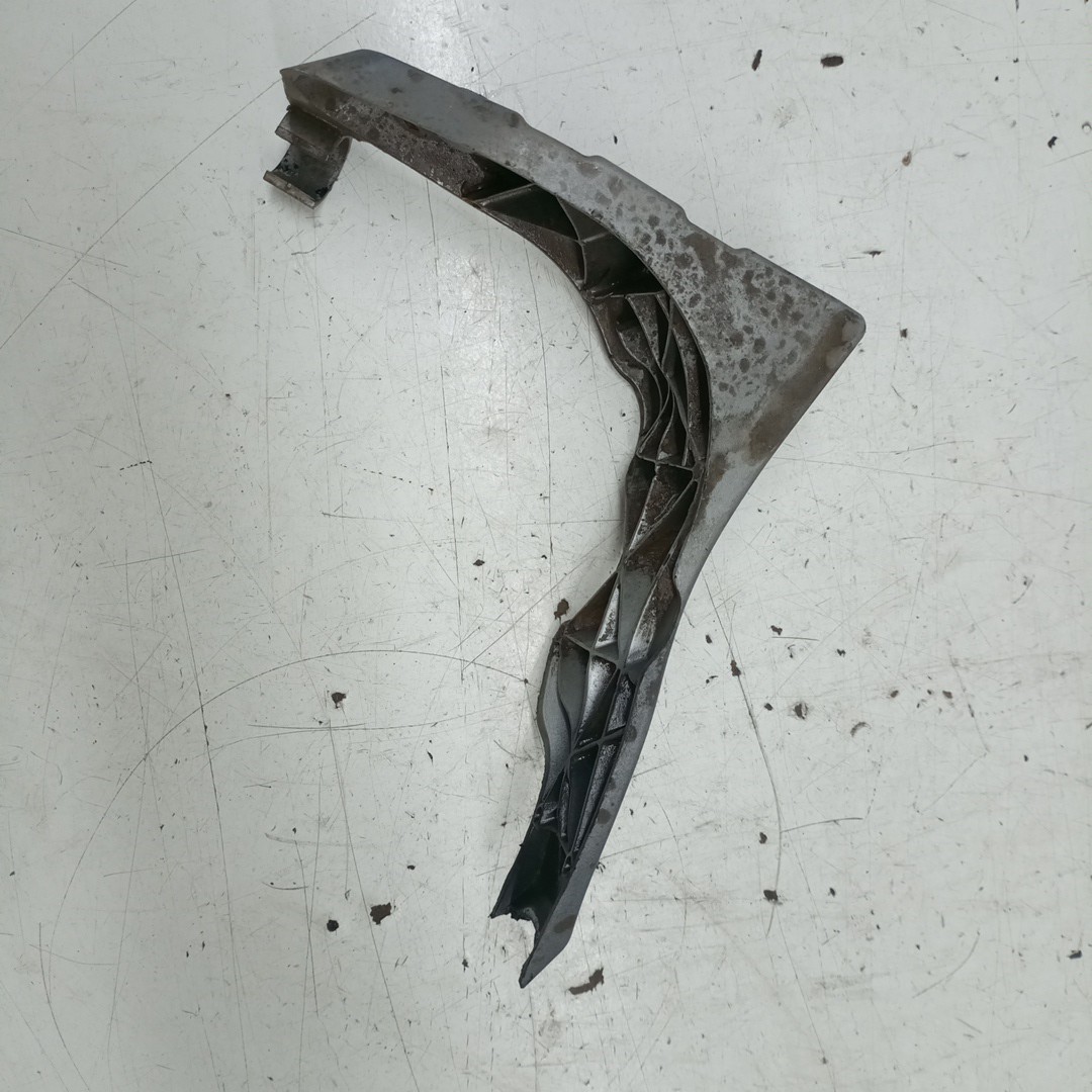 Suporte de montagem guarda lamas AUDI A4 Avant (8E5, B6) | 00 - 05 Imagem-4