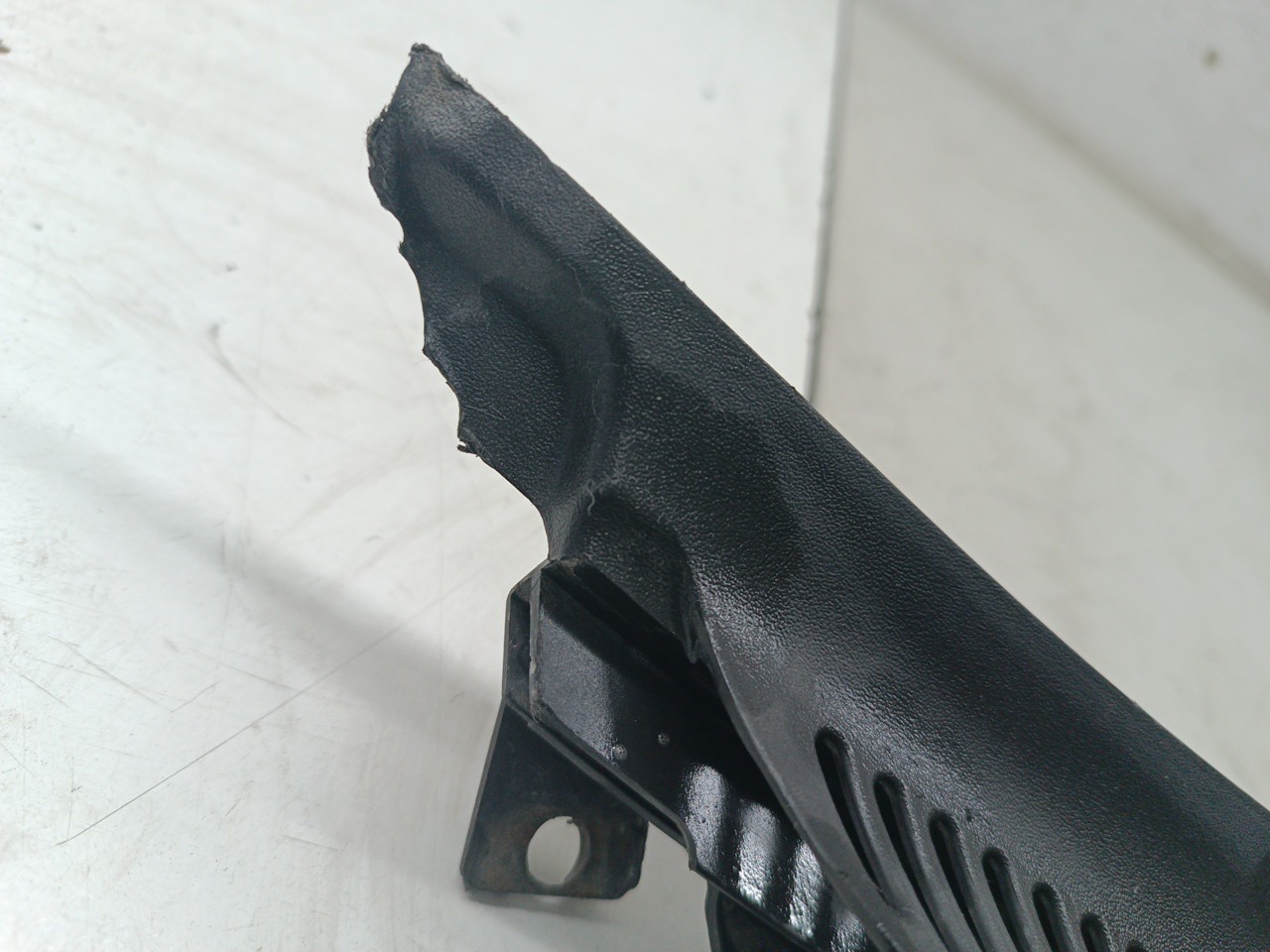 Grelha de torpedo AUDI A4 Avant (8E5, B6) | 00 - 05 Imagem-3