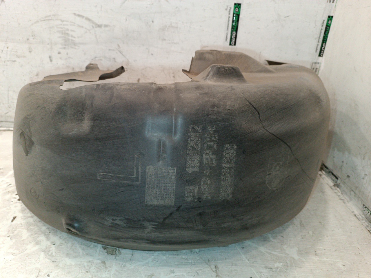 Cava de Roda Traseira Esquerda OPEL INSIGNIA A (G09) | 08 - 17 Imagem-3