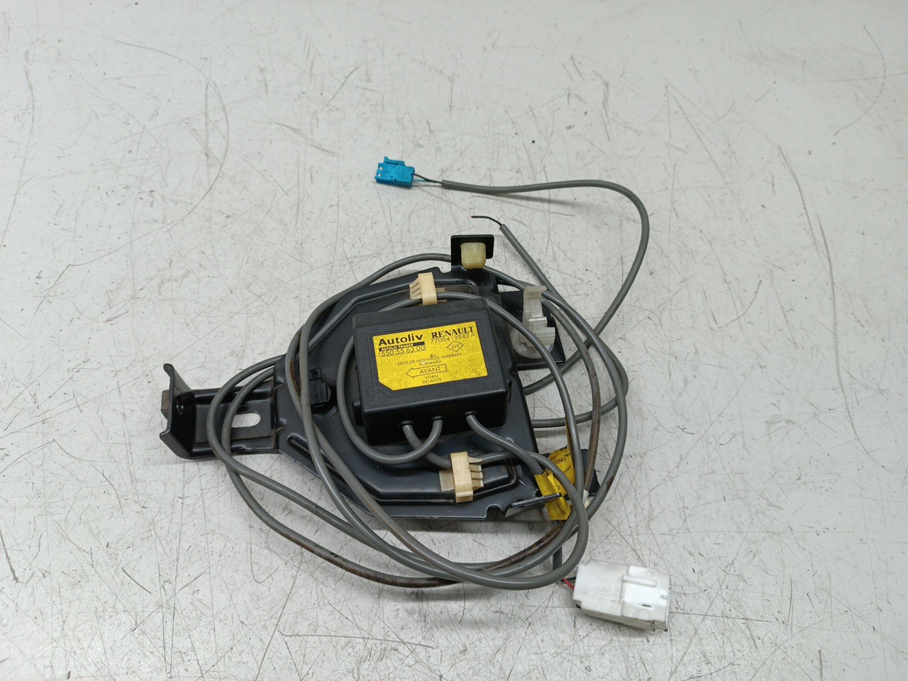 Unidade de control RENAULT CLIO I (B/C57_, 5/357_) | 90 - 98 Imagem-4