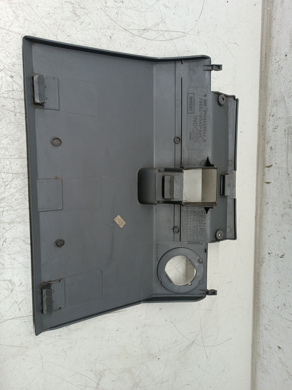 Painel inferior de tablier RENAULT CLIO I (B/C57_, 5/357_) | 90 - 98 Imagem-3