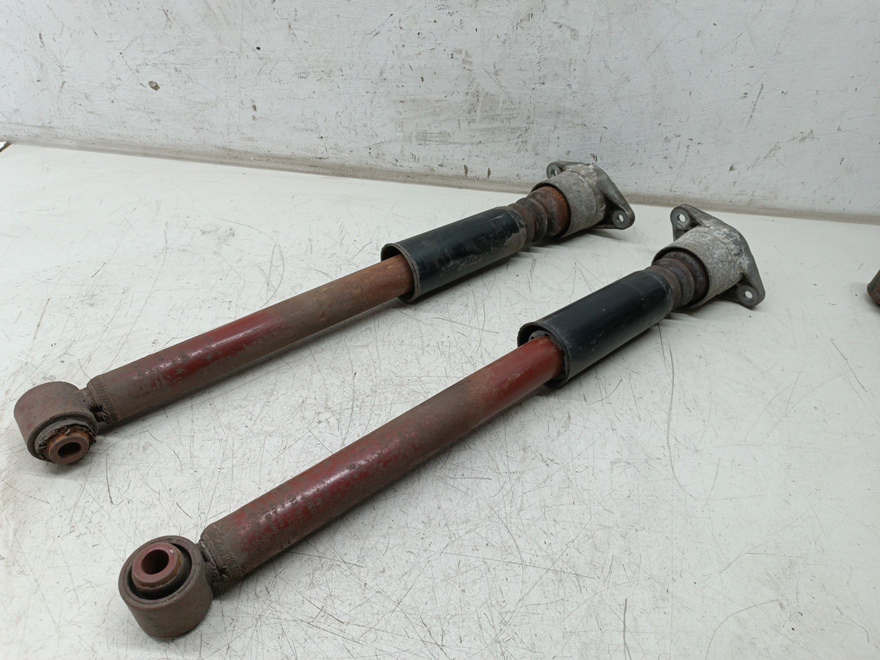 Amortecedores traseiros AUDI A4 Avant (8E5, B6) | 00 - 05 Imagem-4