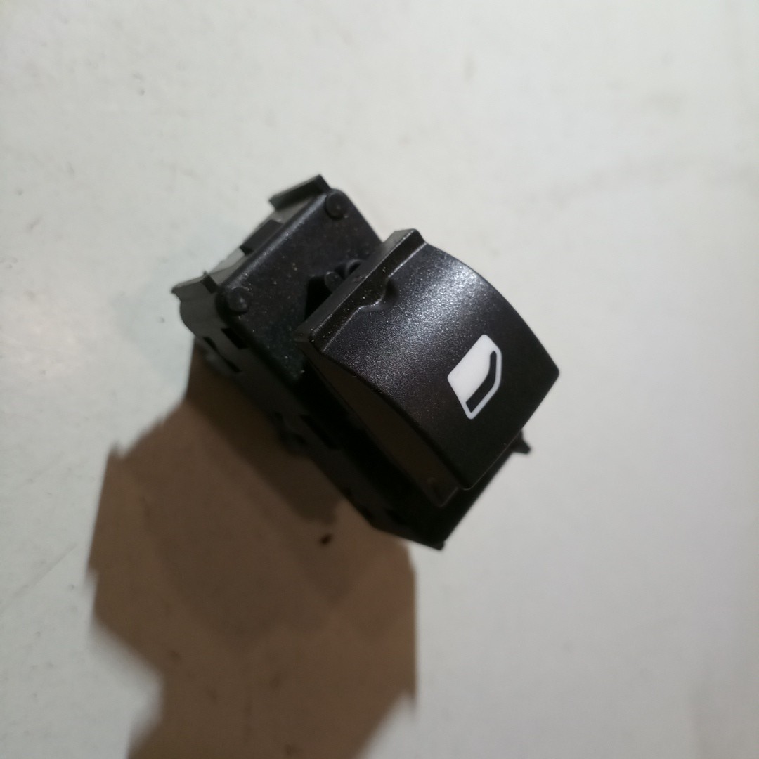 Comutador de vidro frente esquerdo CITROEN BERLINGO (B9) | 08 - 