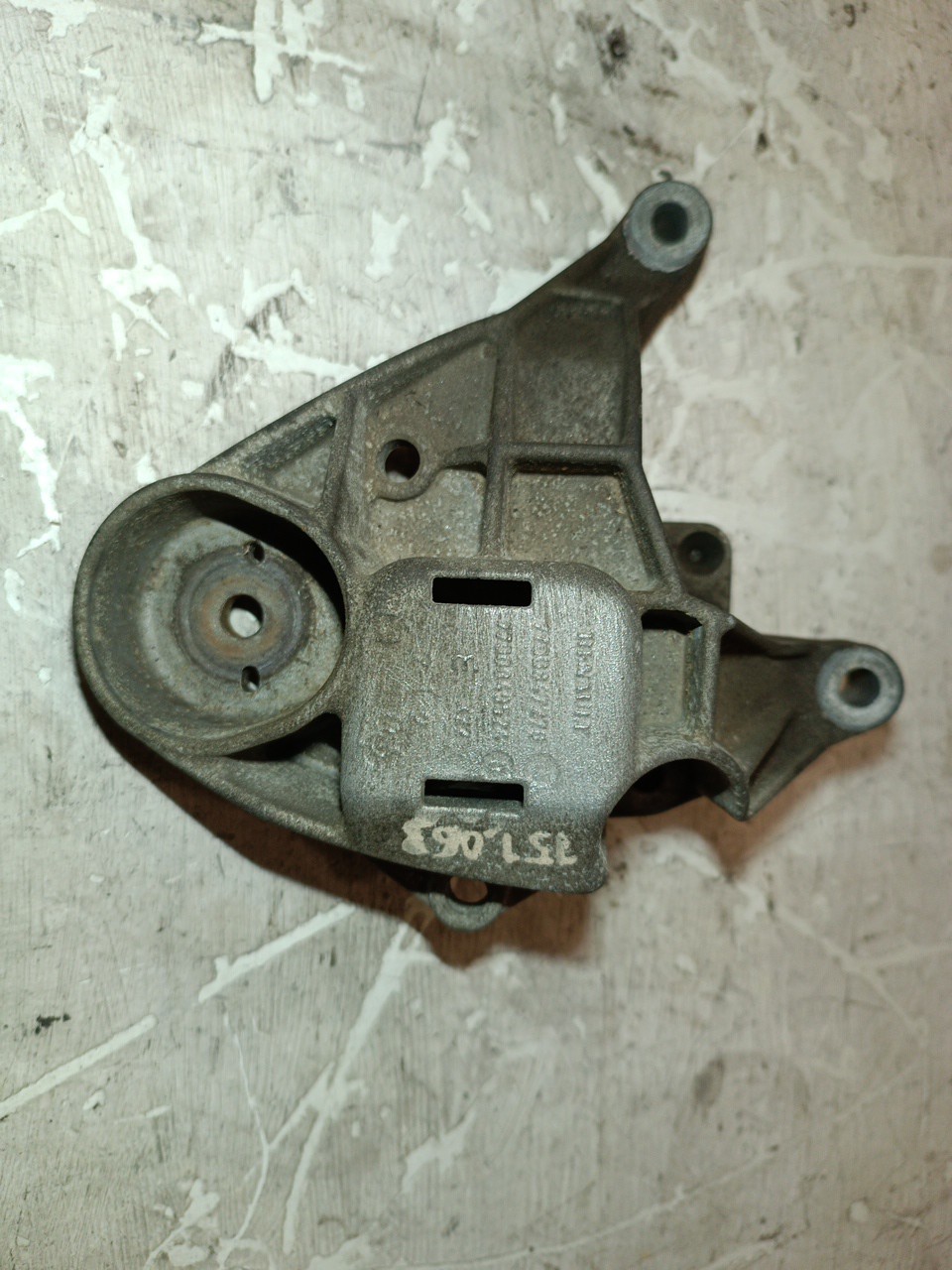 Apoio de motor RENAULT CLIO I (B/C57_, 5/357_) | 90 - 98