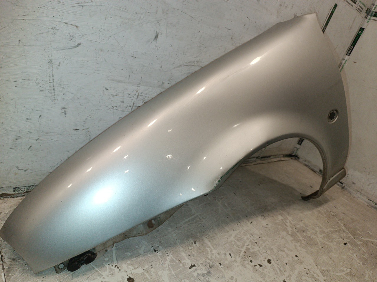 Guarda Lamas Esquerdo FORD FIESTA IV (JA_, JB_) | 95 - 02 Imagem-5