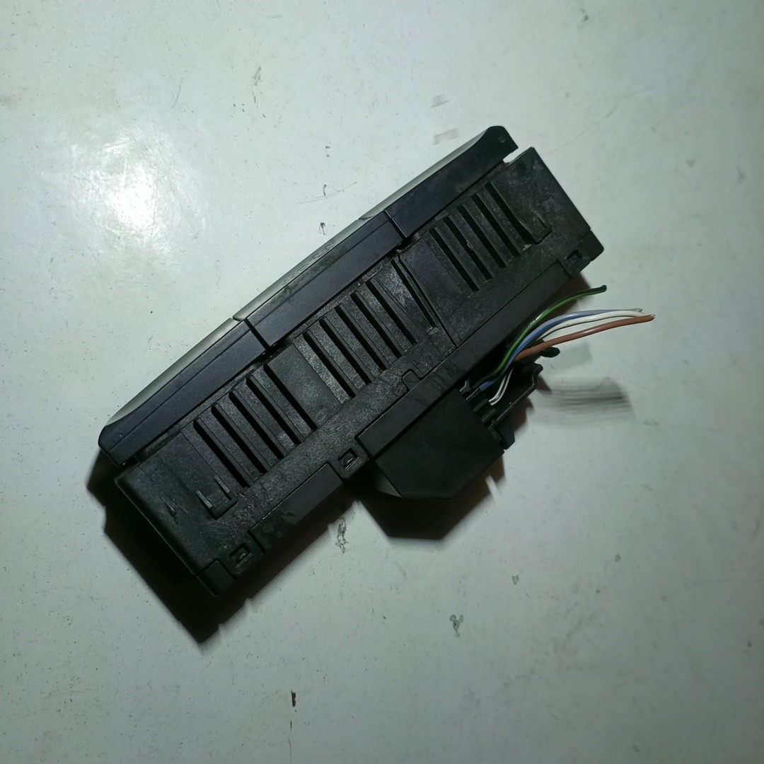 Botão de controlo de tração AUDI A4 (8K2, B8) | 07 - 15 Imagem-1