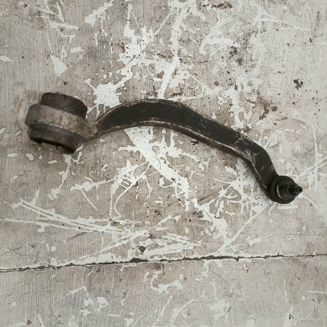 braço de suspensão inferior AUDI A4 Avant (8E5, B6) | 00 - 05