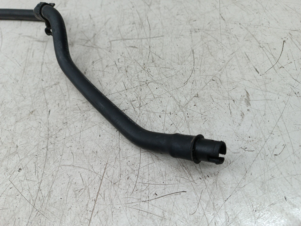 Tubo flexível de respiro FORD FIESTA IV (JA_, JB_) | 95 - 02 Imagem-2