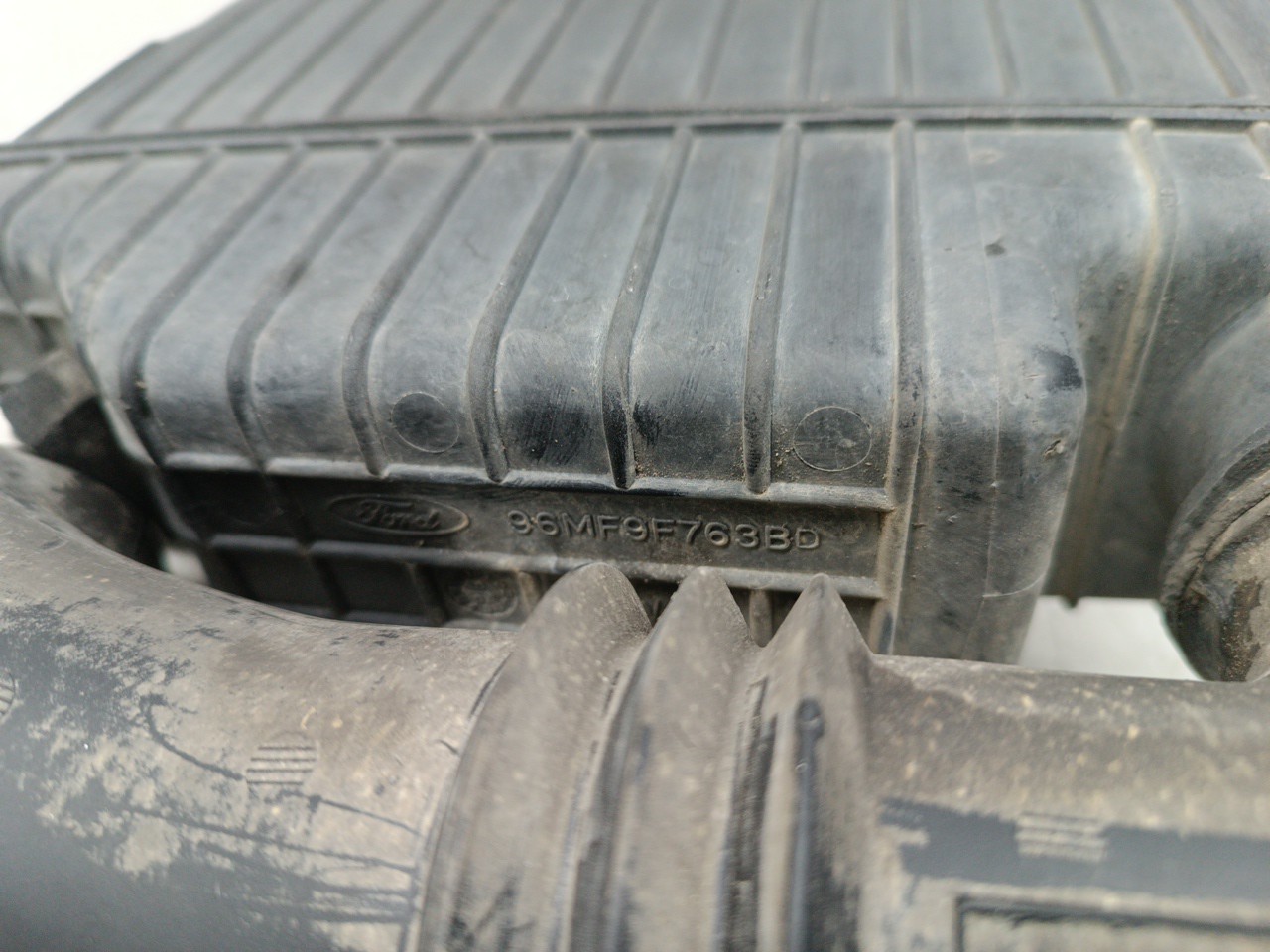 Ressonador de caixa de filtro de ar FORD FIESTA IV (JA_, JB_) | 95 - 02 Imagem-3