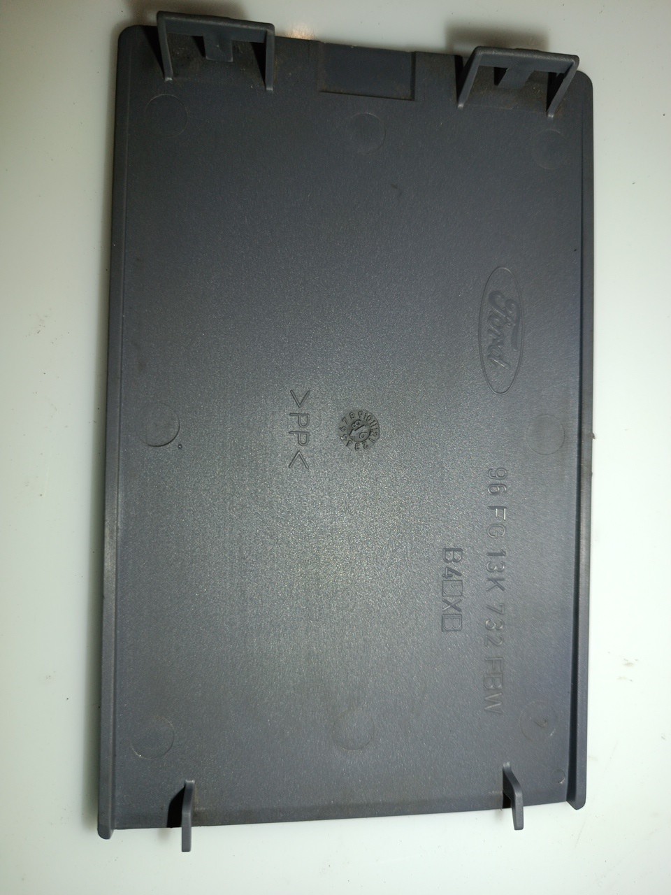 Tampa de caixa de fusiveis FORD FIESTA IV (JA_, JB_) | 95 - 02